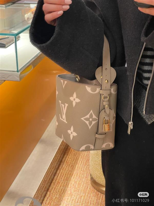 2026120181652863 130